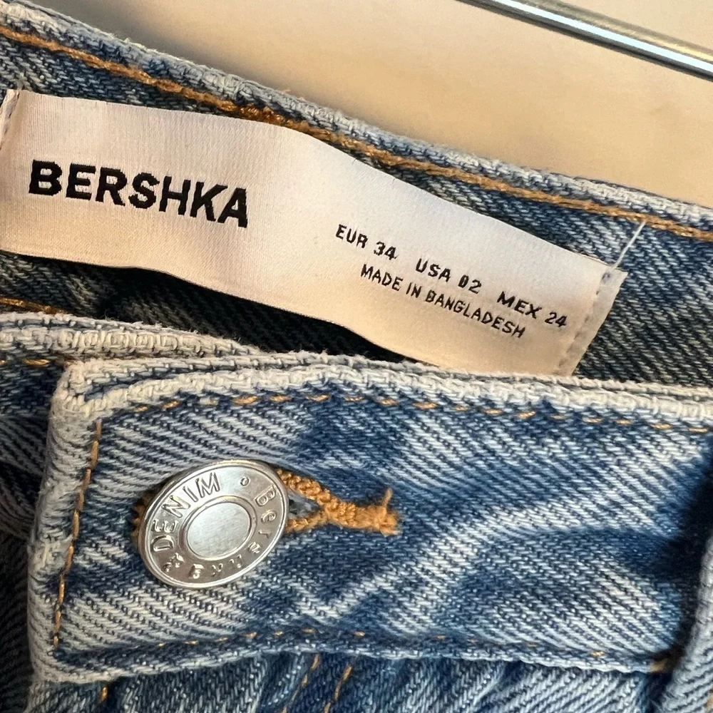 Bershka Light Wash Straight 2 Petite jeans